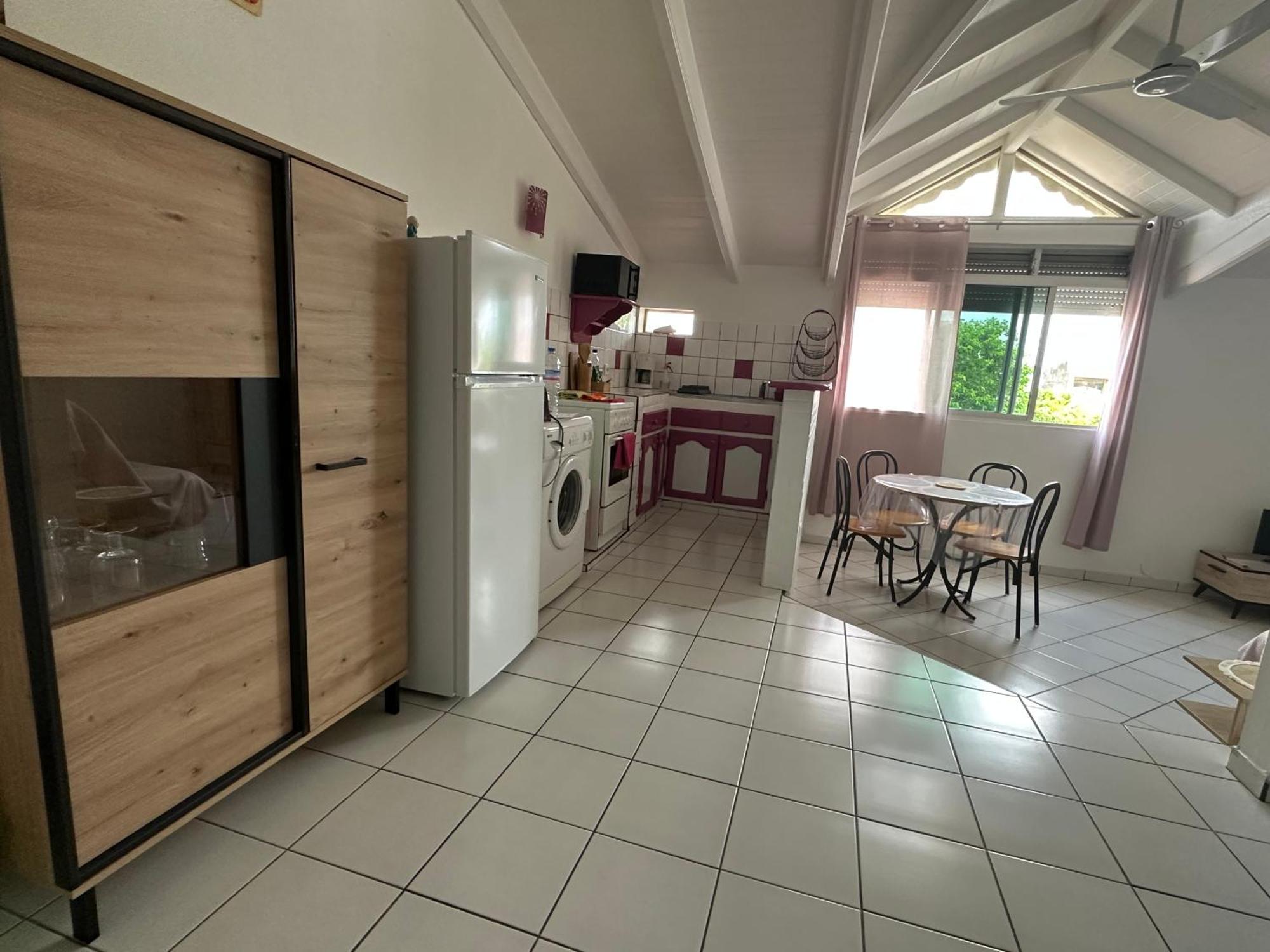 Appartements: plage&commerces à 200m Sainte-Anne  Esterno foto